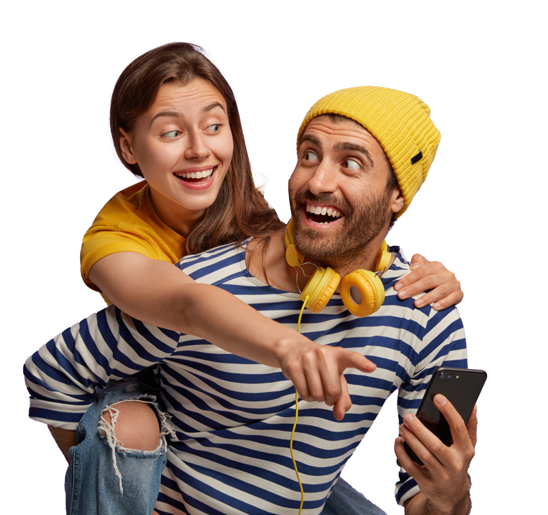photo-happy-european-couple-have-fun-together-use-modern-technologies-entertainment-glad-man-gives-piggyback-girlfriend-wears-yellow-hat-striped-jumper-holds-cellular-shows-pictures